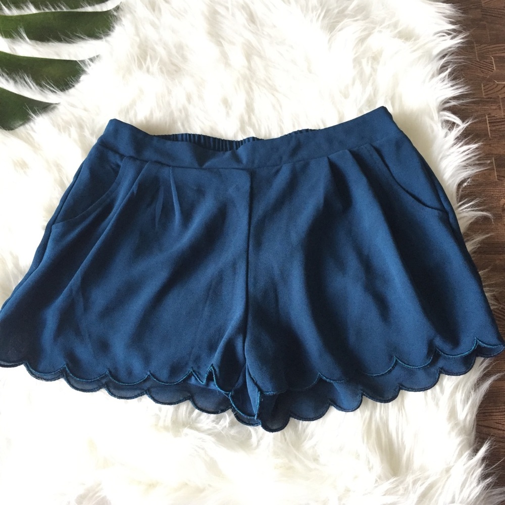 Mine Scalloped Shorts